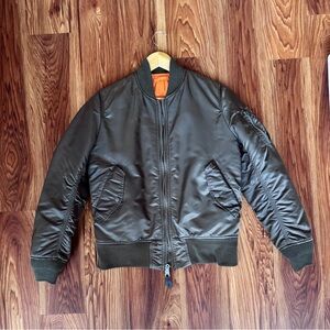 Alpha Industries MA-1 Limited Model Military Bomber Jacket
Space Gray Size S